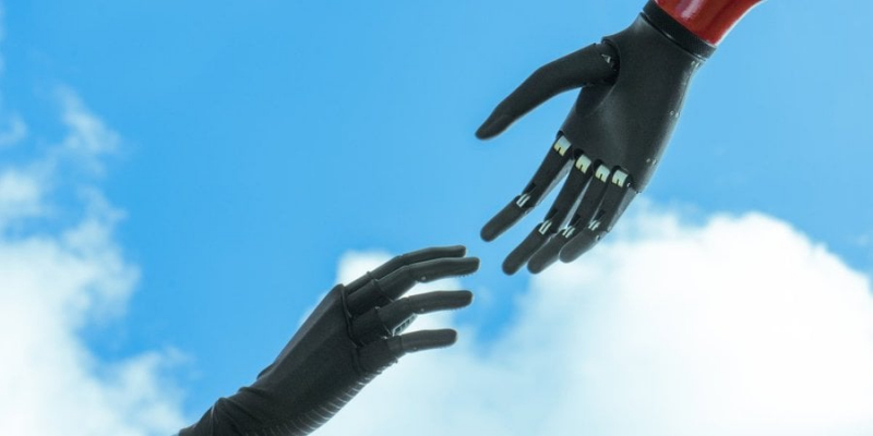 Новини компаній: Двоє військових отримали біонічні руки Esper Bionics від «Фундації Течія»