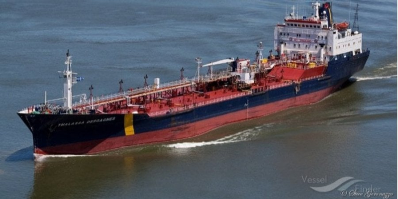 Старі танкери російського «тіньового флоту» на межі — Bloomberg
