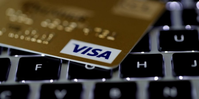 Вперше у світі. Visa та ПриватБанк запустили нову програму цифрової автентифікації платежів
